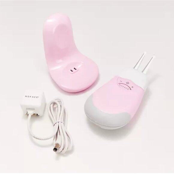 *NuFACE Trinity w/ ELE Attachment, Brush, & 6-oz Silk Activator - Picture 3 of 5